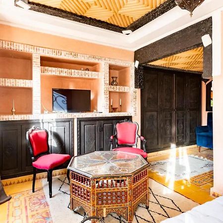 مراكش Chez L'Amazigh Riad المظهر الخارجي الصورة